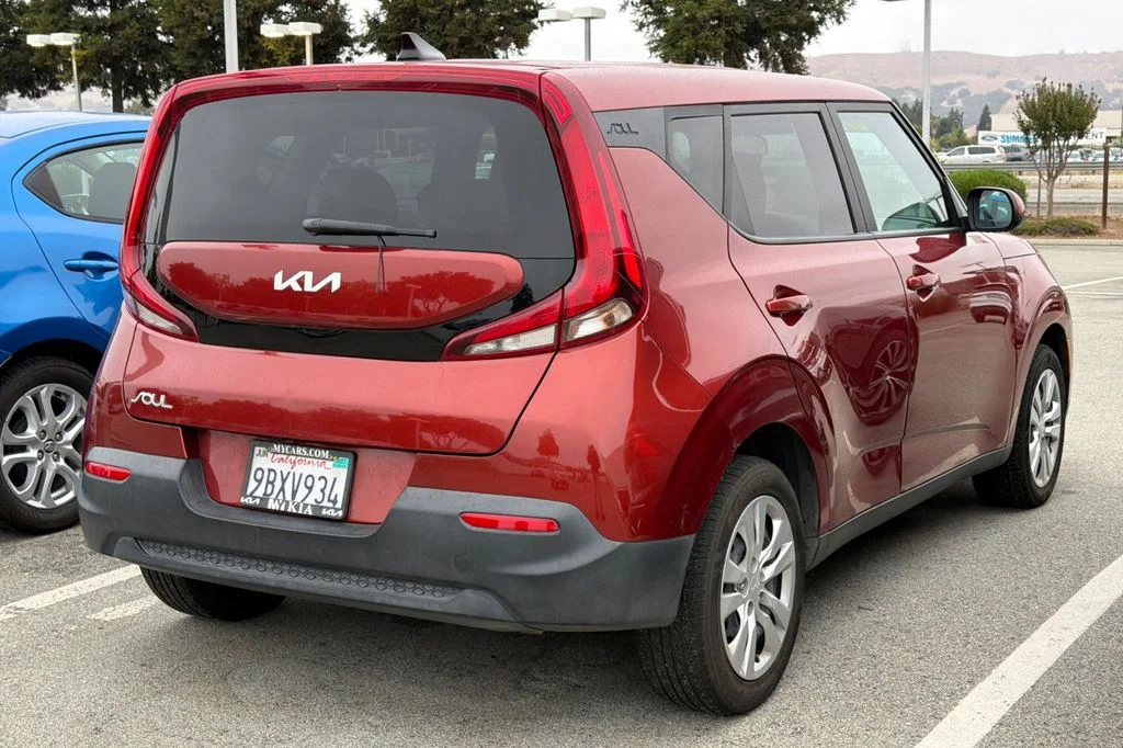 Used 2022 Mars Orange Kia LX image 5