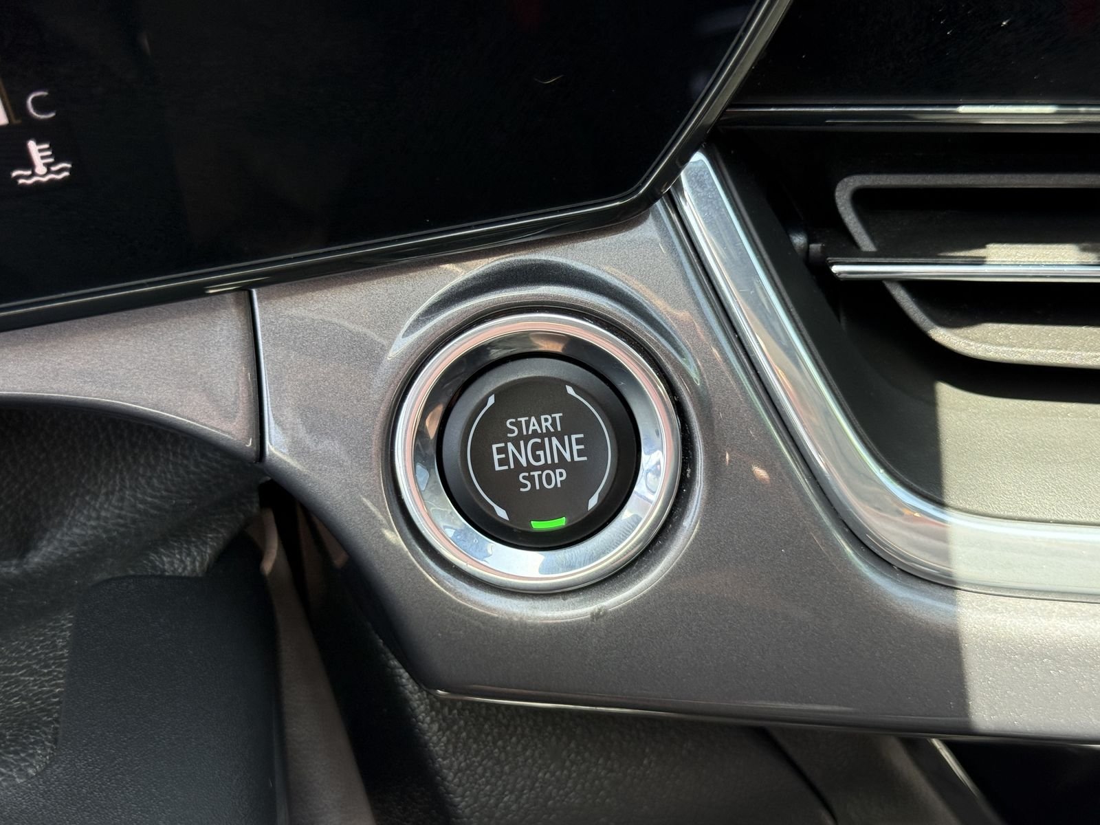 Used 2025 Sterling Gray Metallic Chevrolet ACTIV image 33