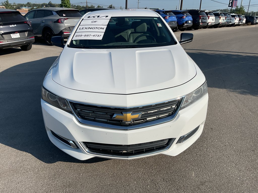 Used 2014 Summit White Chevrolet LS image 4
