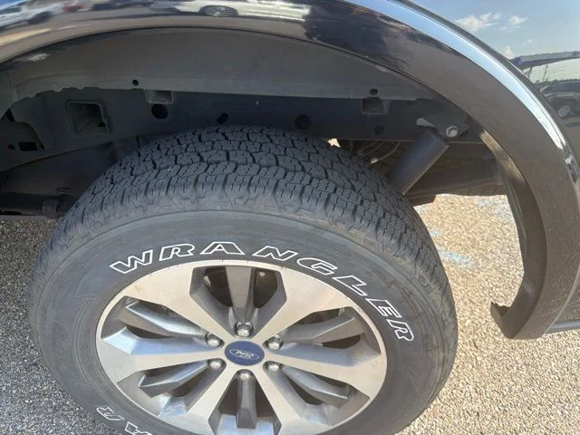 Used 2018 Black Ford Lariat image 7