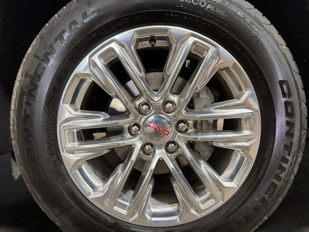 Used 2021 White GMC SLT image 34