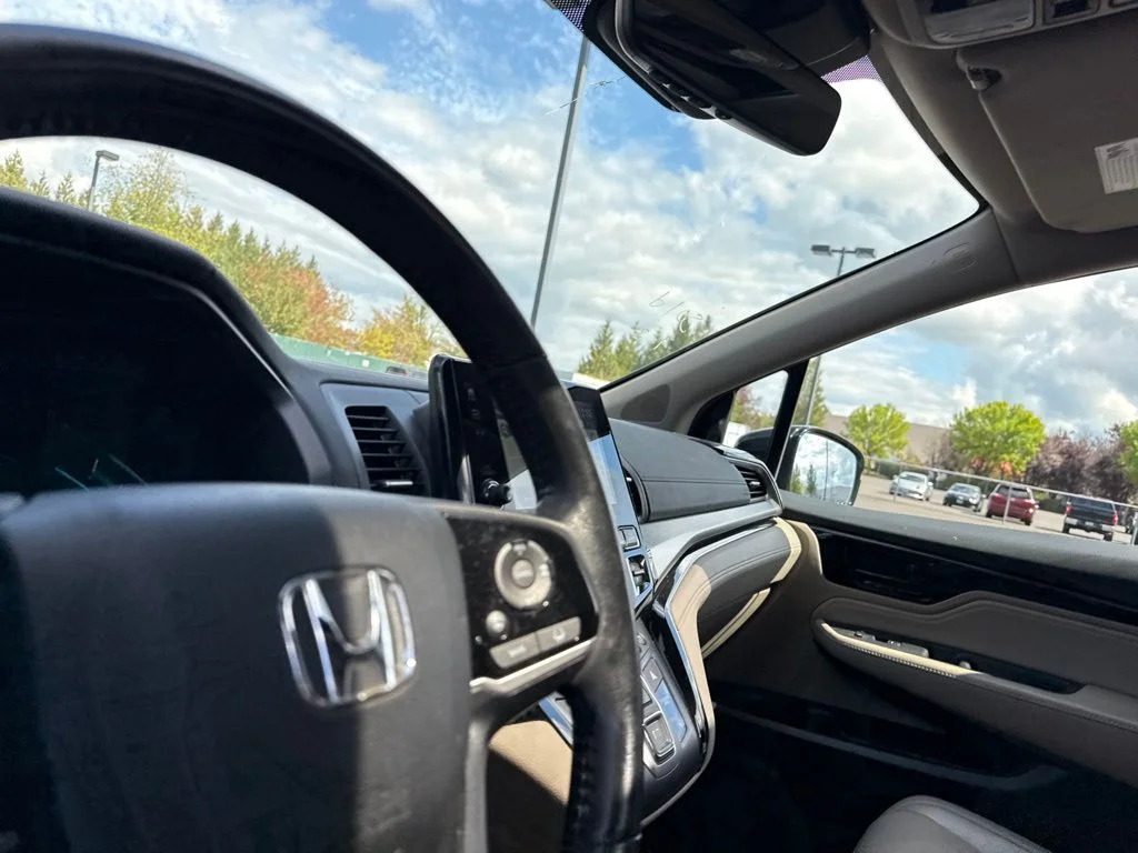 Used 2018 Forest Mist Metallic Honda Elite image 17
