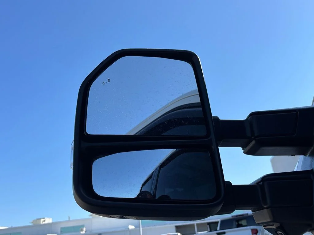 Used 2020 White Ford Lariat image 32
