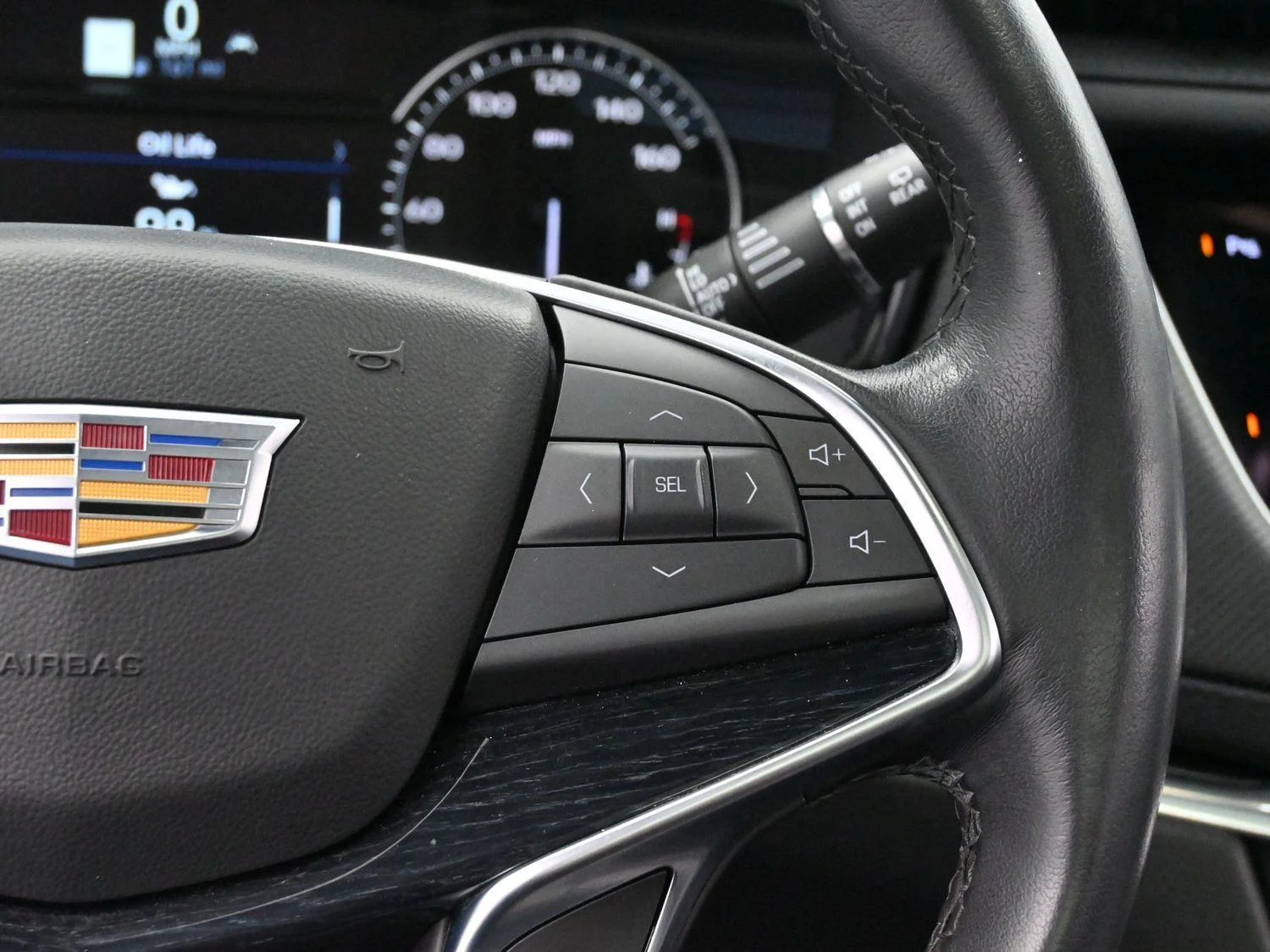 Used 2025 Stellar Black Metallic Cadillac Premium Luxury image 16