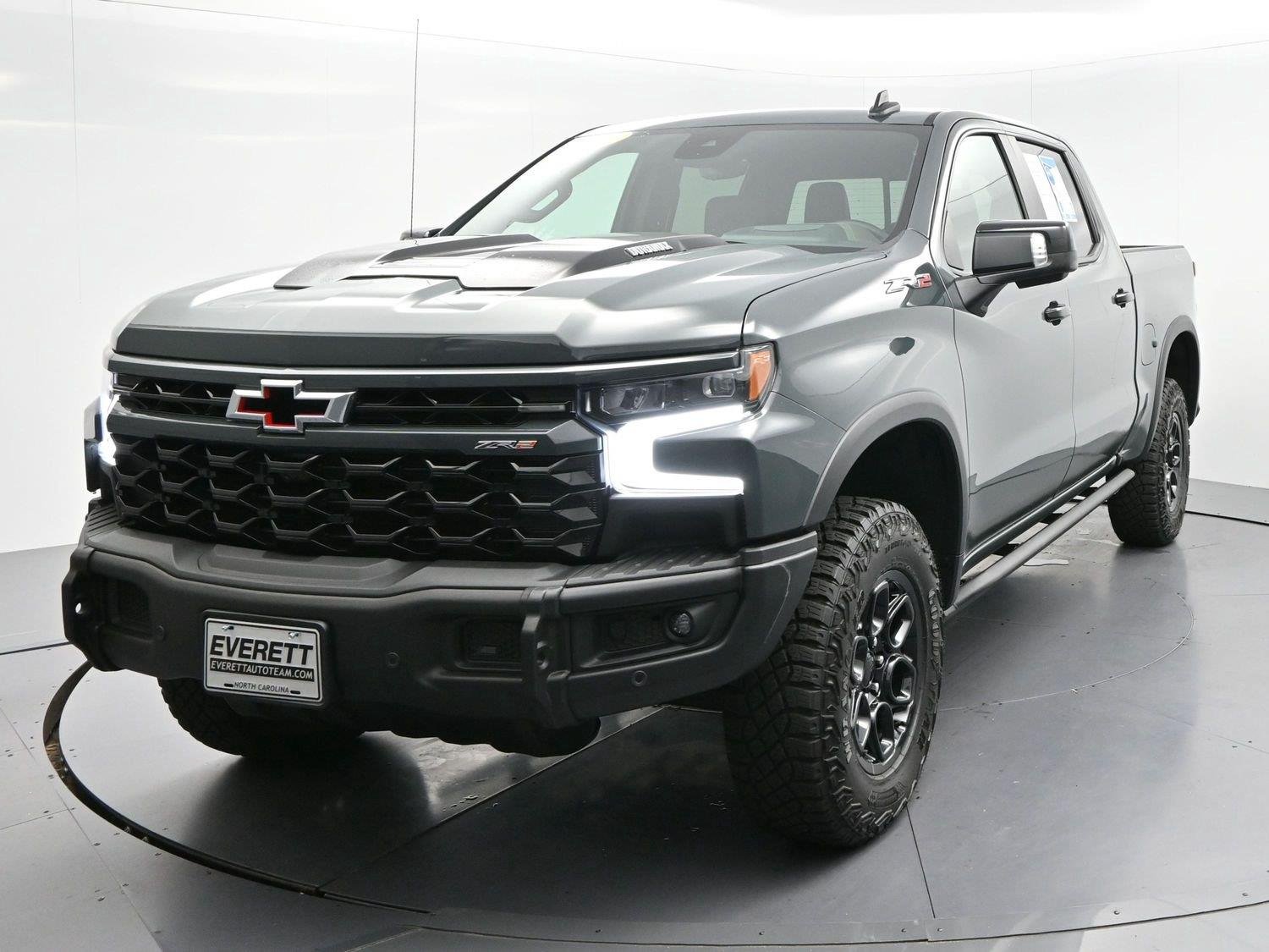 Used 2026 Cypress Gray Chevrolet ZR2 image 3
