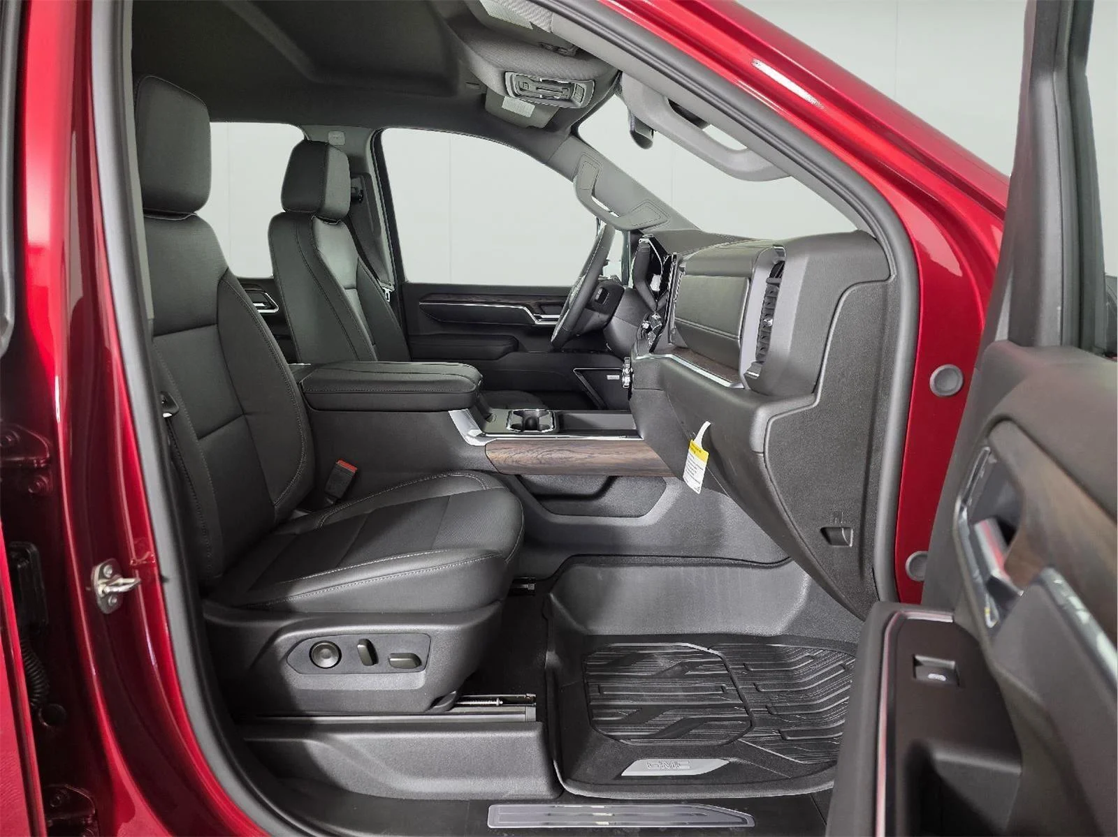 2026 GMC Sierra 2500HD SLT - Photo 23