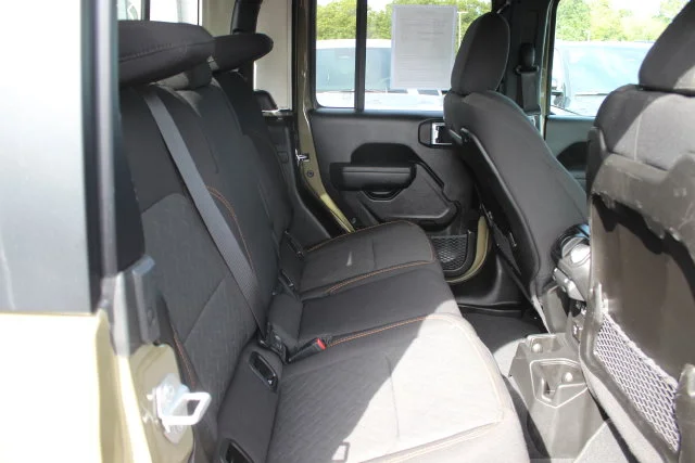 Used 2026 Green Jeep Mojave image 27