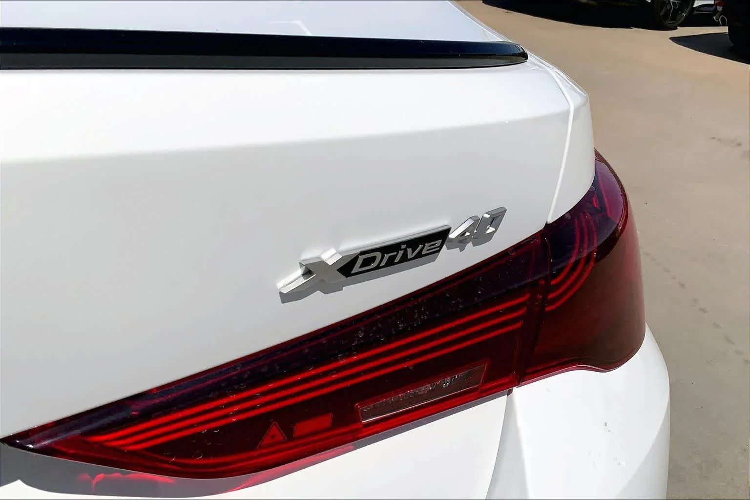 New 2026 Alpine White BMW xDrive40 image 15