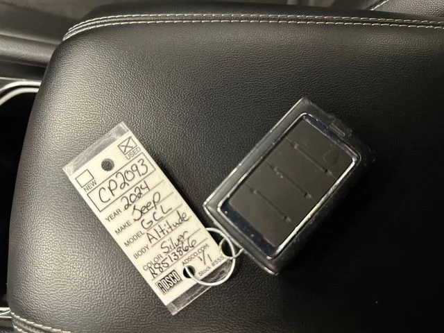 Used 2024 Silver Jeep Altitude image 36