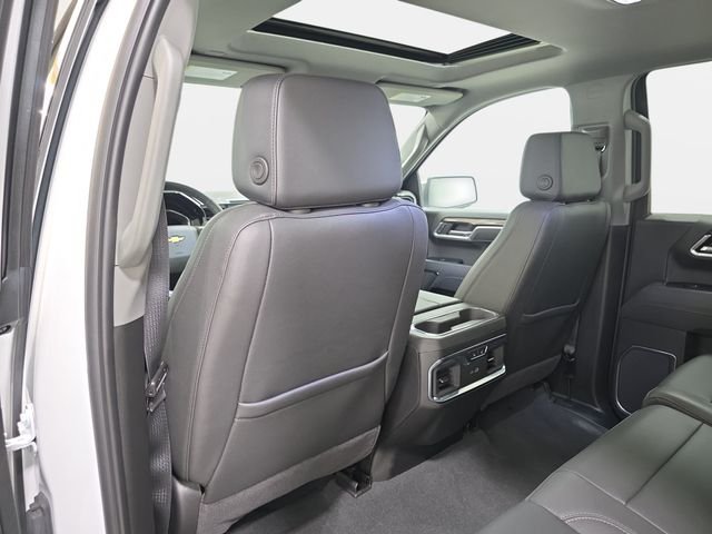 Used 2025 White Chevrolet LTZ image 12