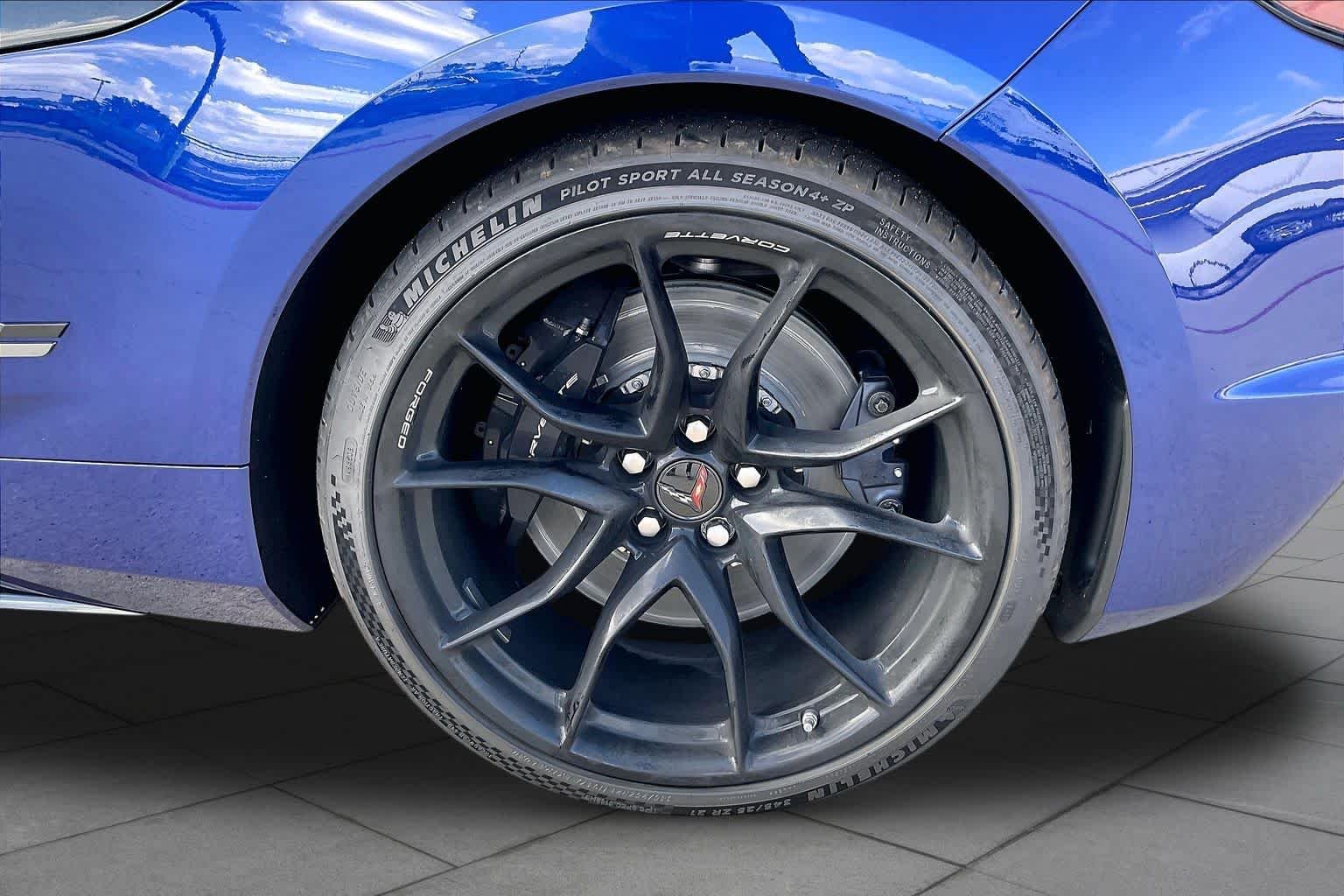 New 2027 Admiral Blue Metallic Chevrolet 2LT image 11