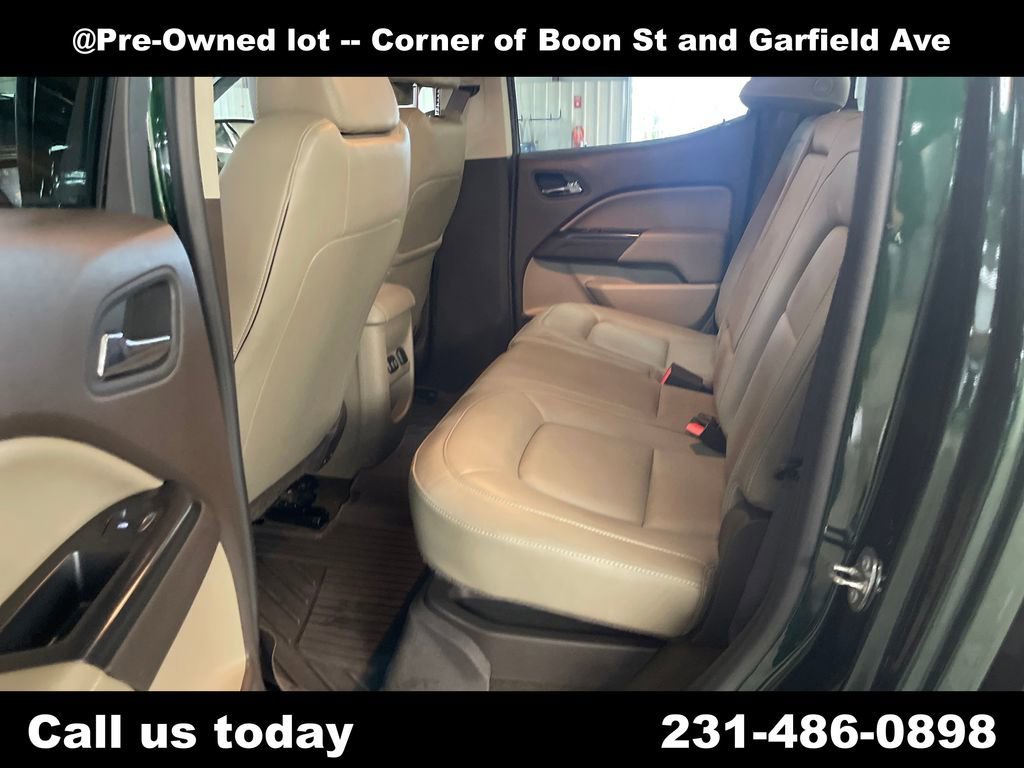 Used 2016 EMERALD GREEN METALLIC GMC 4WD SLT image 27