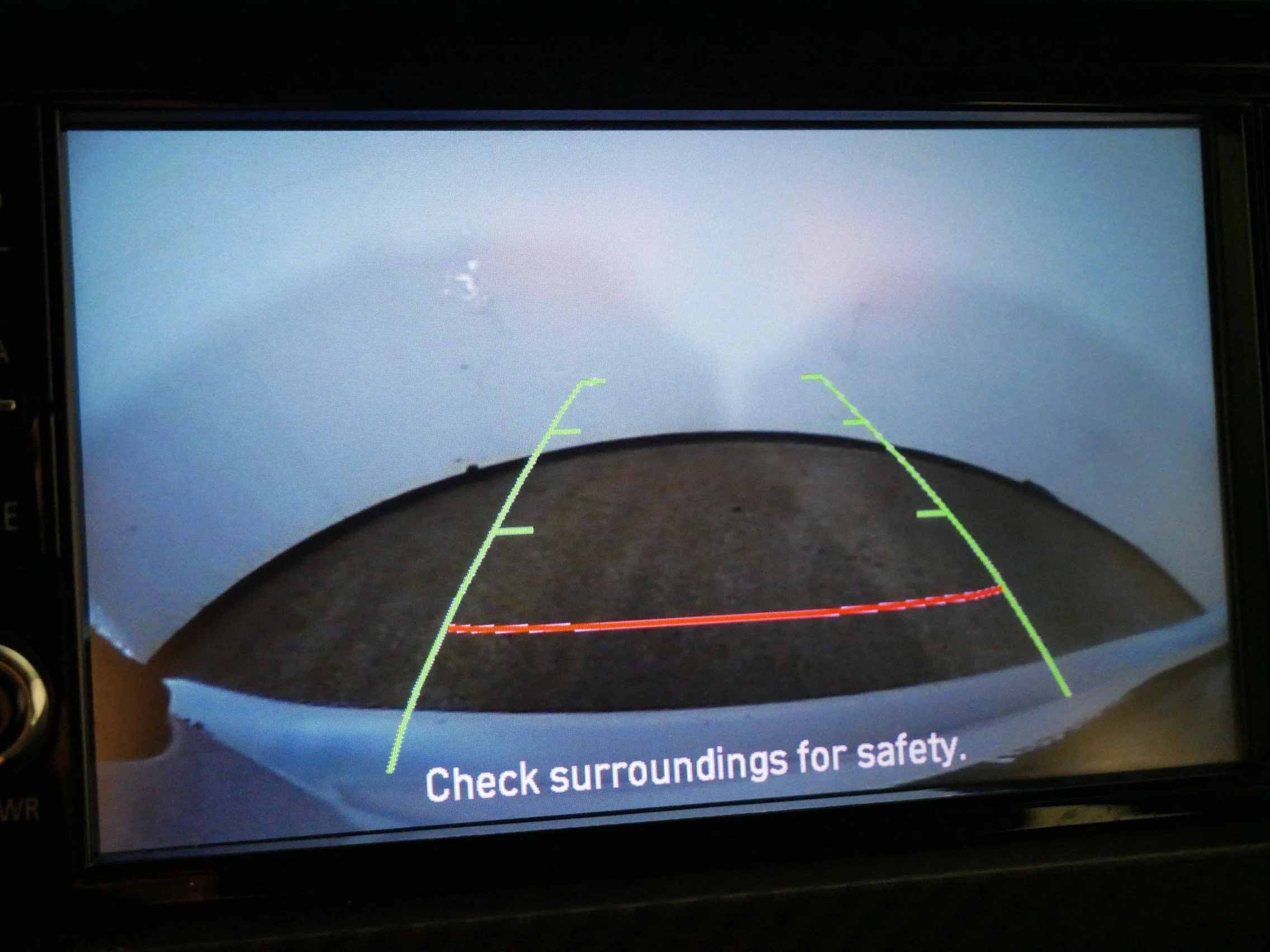Used 2025 White Diamond Mitsubishi ES image 33