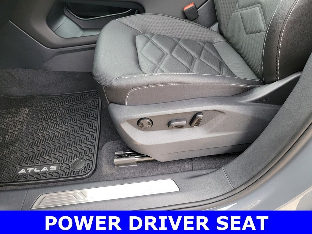 2026 Volkswagen Atlas SE w/Tech - Photo 30