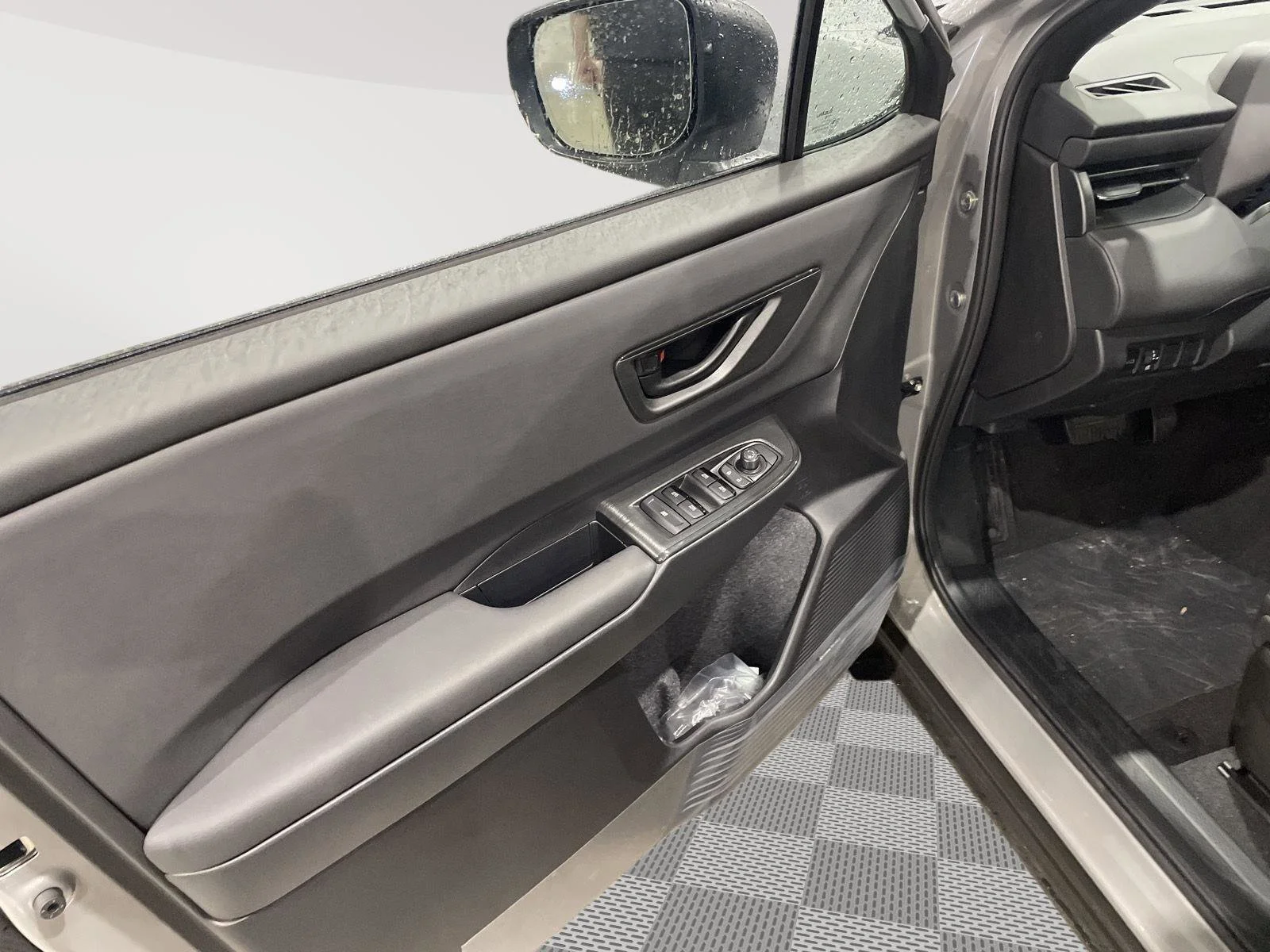 New 2026 River Rock Pearl Subaru Wilderness image 9