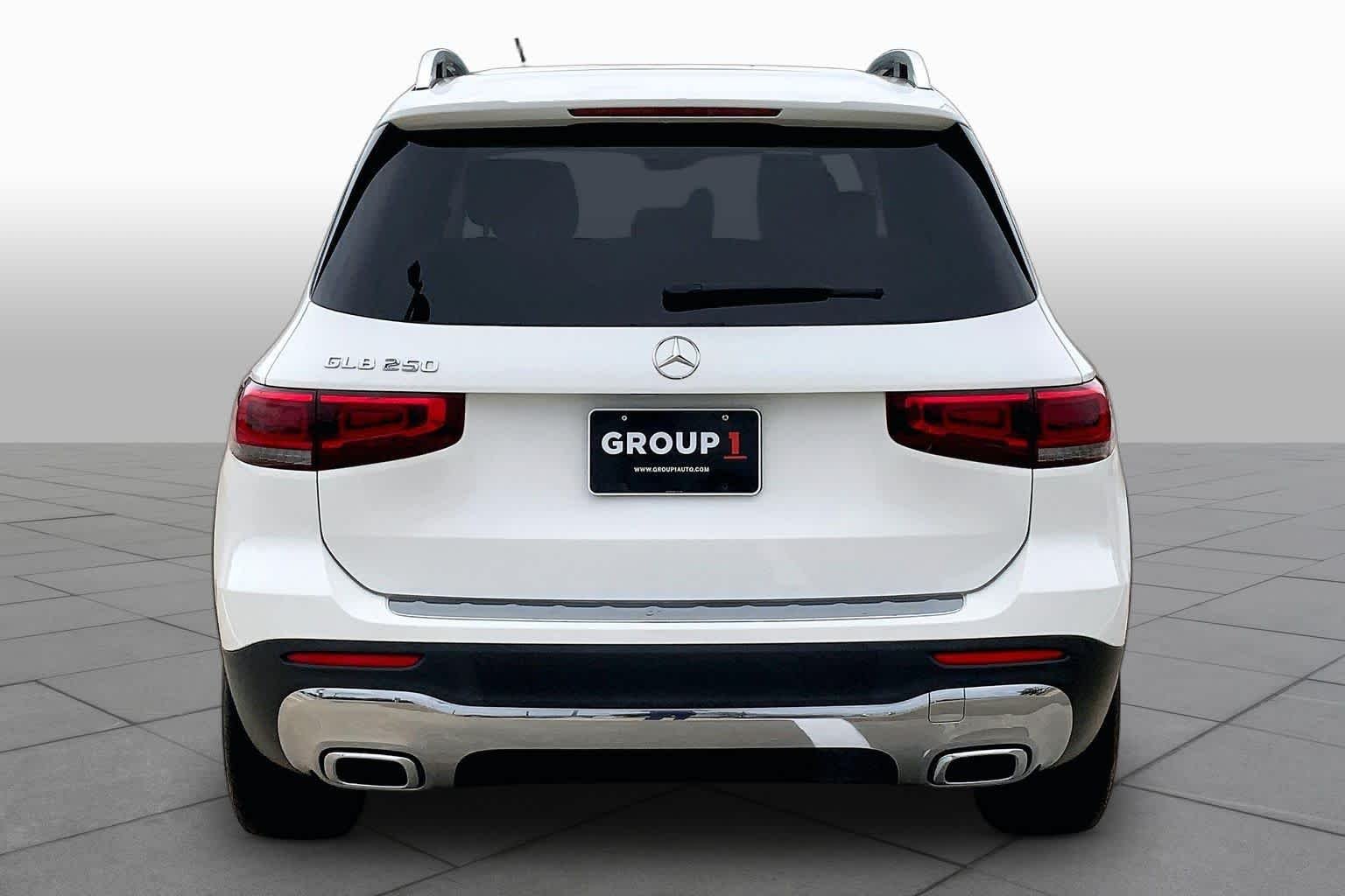 Used 2023 Polar White Mercedes-Benz GLB 250 image 5