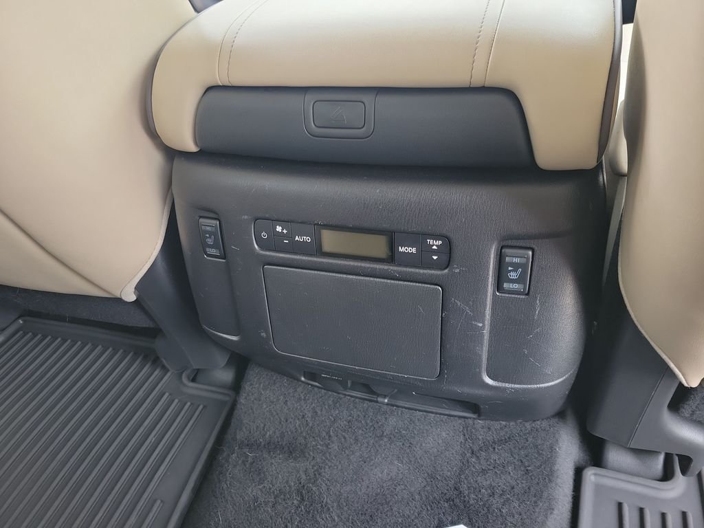 Used 2021 Black Nissan Platinum image 38
