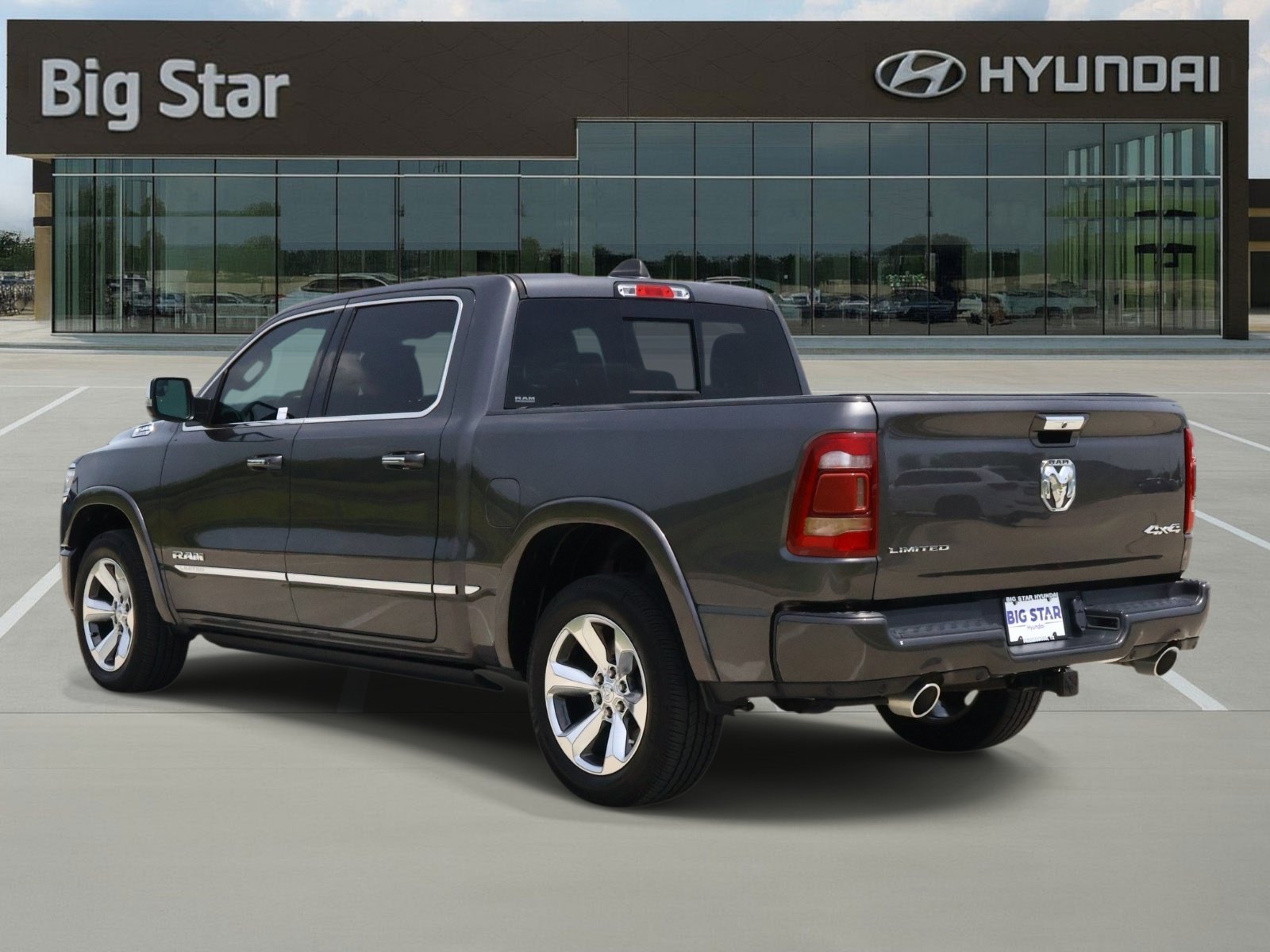 Used 2020 Granite Crystal Metallic Clearcoat Ram Limited image 3