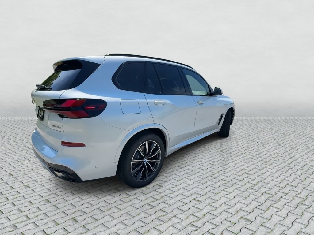 New 2026 Mineral White Metallic BMW xDrive40i image 8
