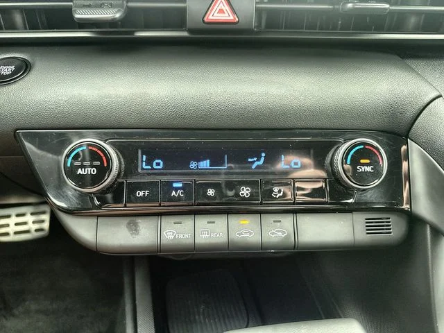 Used 2026 Gray Hyundai SEL Sport image 18