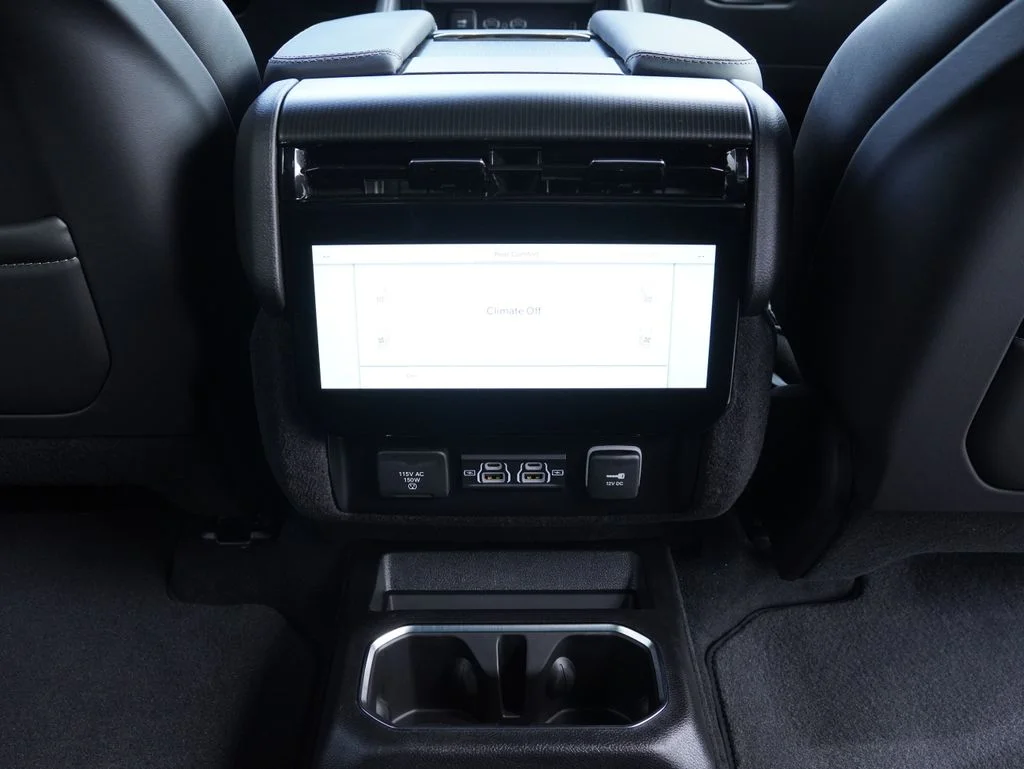 New 2026 Bright White Clearcoat Jeep Summit Obsidian image 34
