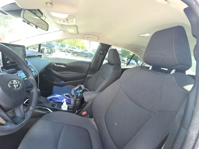 Used 2021 White Toyota LE image 9