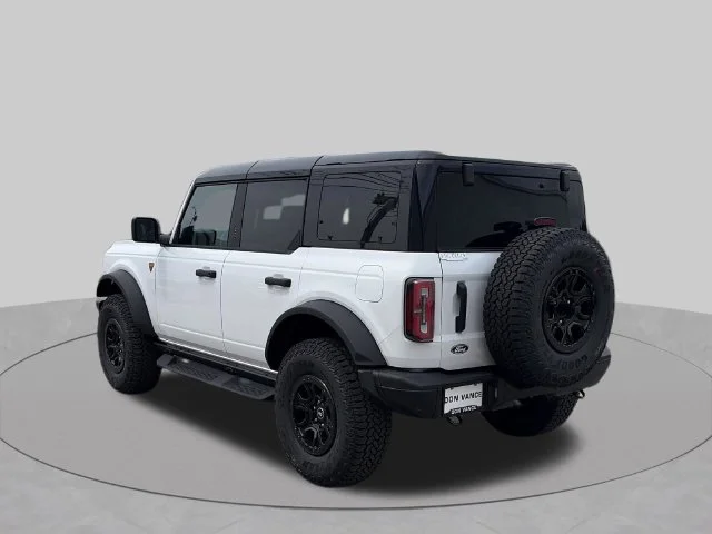 New 2026 Oxford White Ford Badlands® image 4