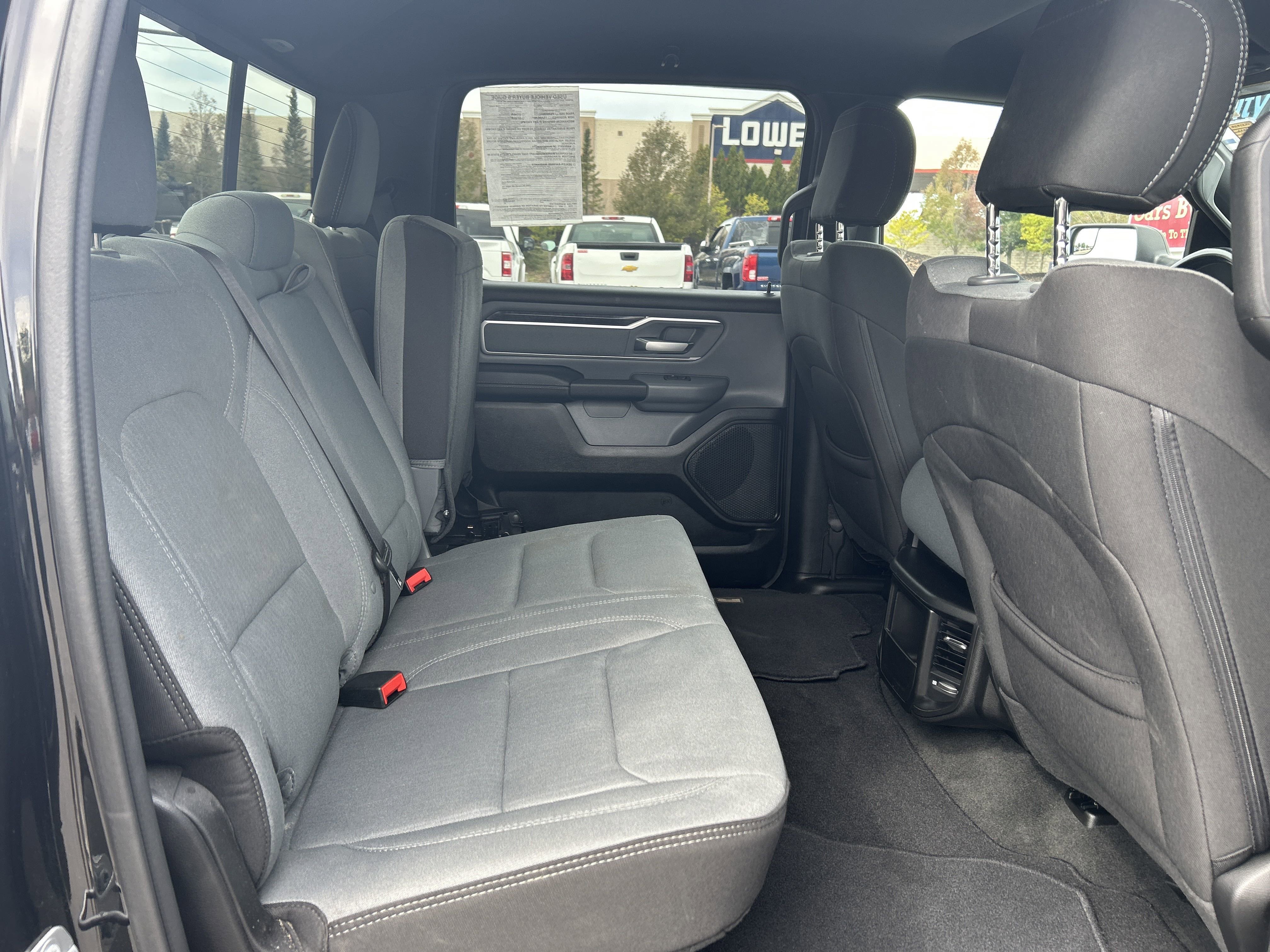 2022 Ram 1500 Big Horn photo 3