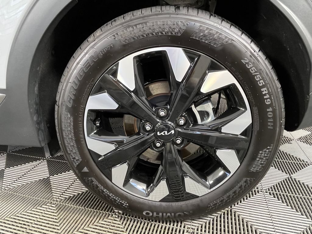 Used 2024 Gray Kia X-Line image 13