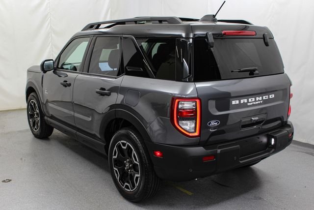 New 2026 Carbonized Gray Metallic Ford Outer Banks® image 7