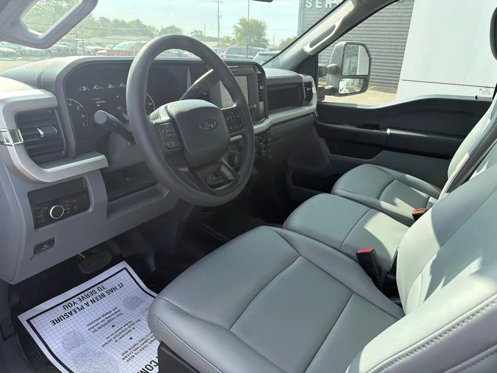 New 2027 Oxford White Ford F-250® XL image 13