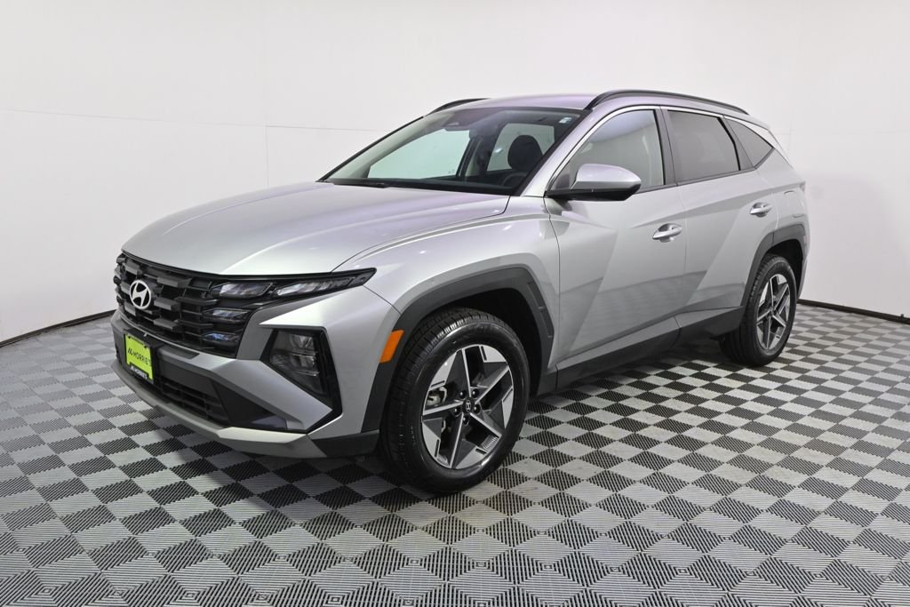 Certified 2025 Hyundai Tucson SEL with VIN 5NMJBCDE0SH459988 for sale in St. Louis Park, Minnesota