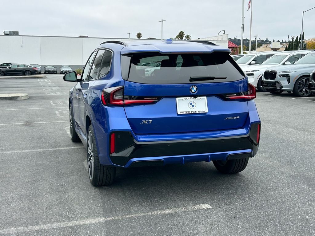 Certified Used 2023 Portimao Blue Metallic BMW xDrive28i image 3