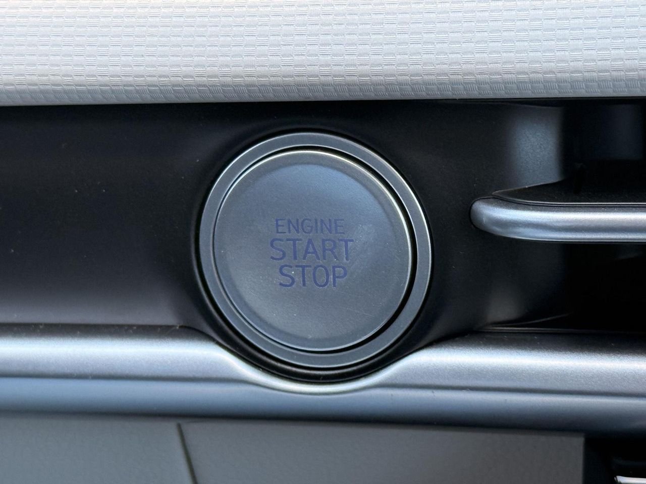 New 2026 Ecotronic Gray Hyundai SEL AWD image 32