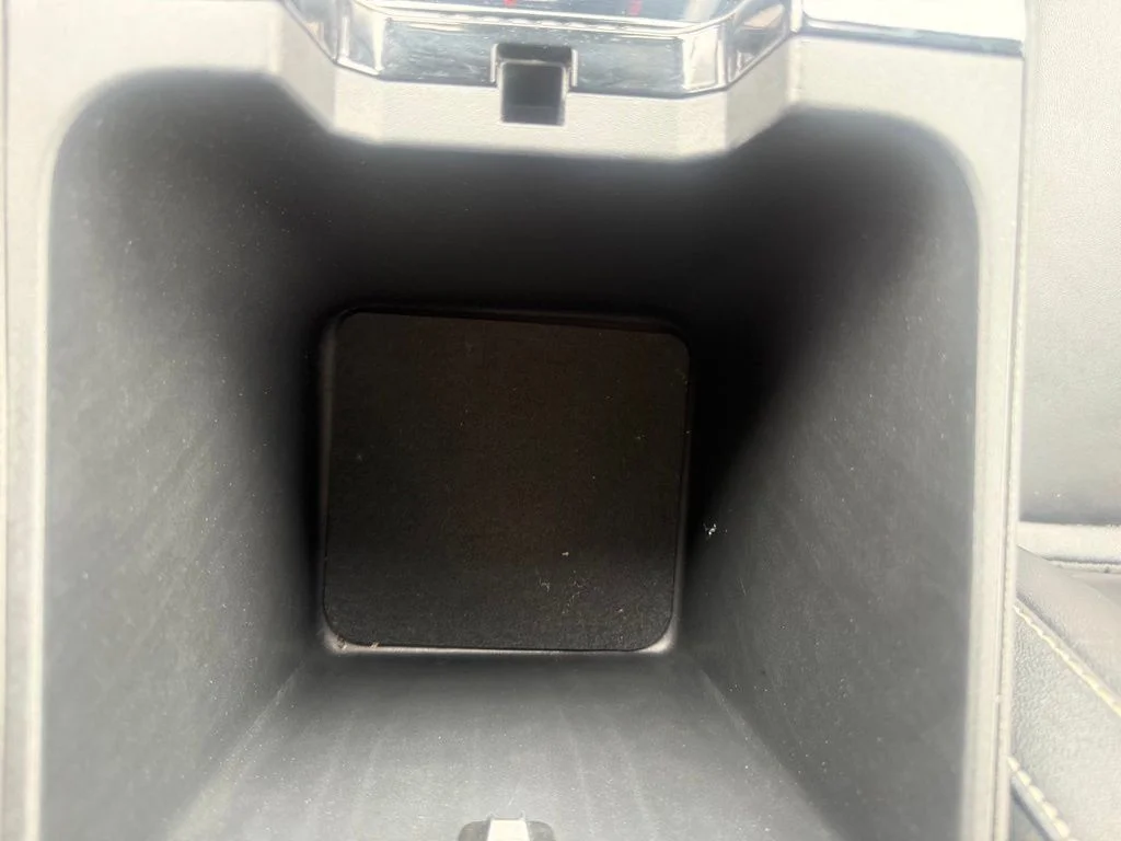 Used 2023 White Jeep Limited image 27