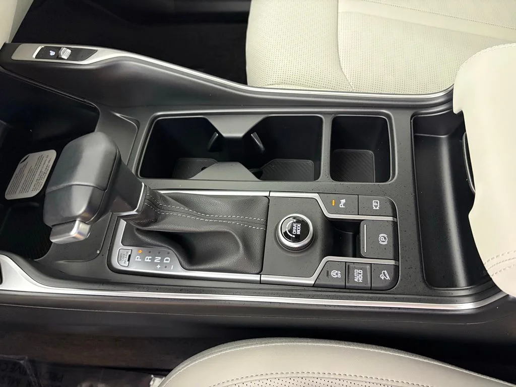 New 2026 Black Kia S image 32