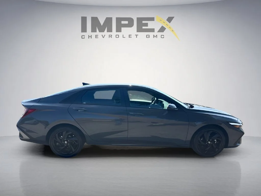 Used 2026 Charcoal Hyundai SEL Sport image 6