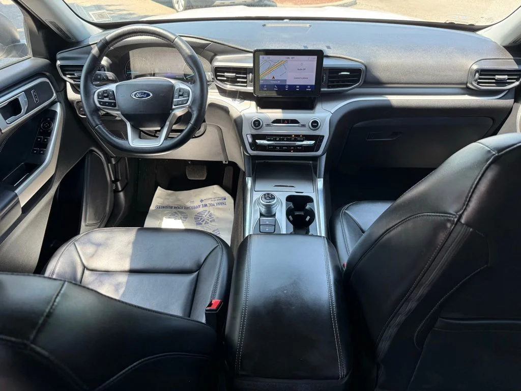 Used 2022 White Ford XLT image 24
