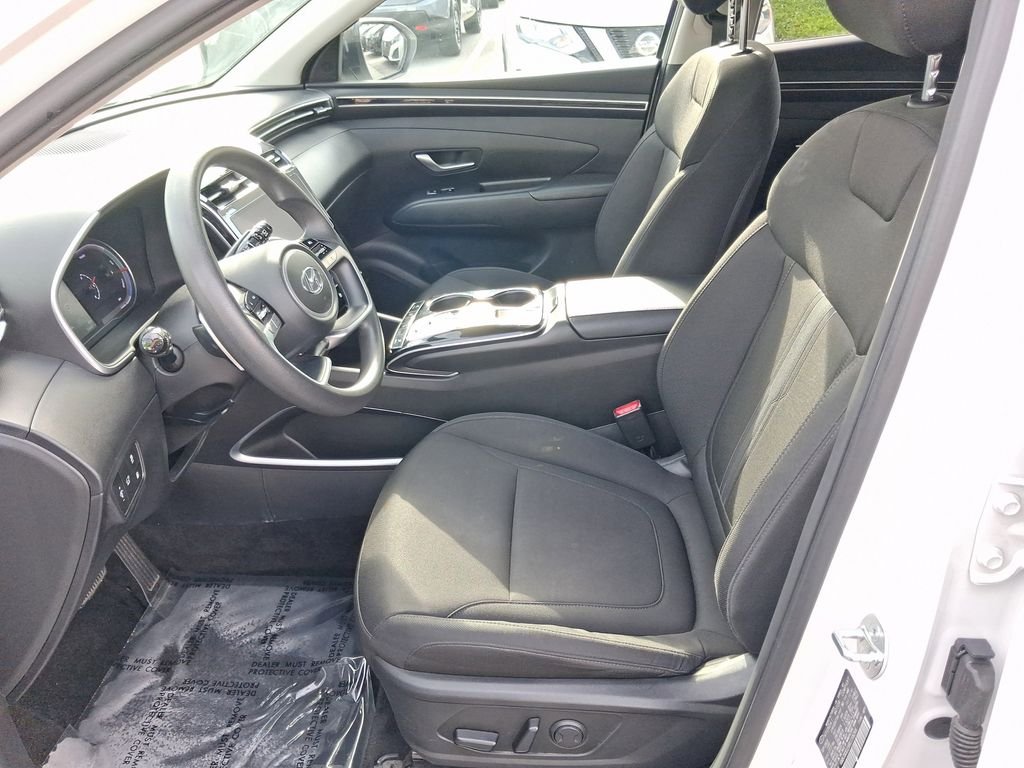 Used 2024 White Hyundai SEL image 16
