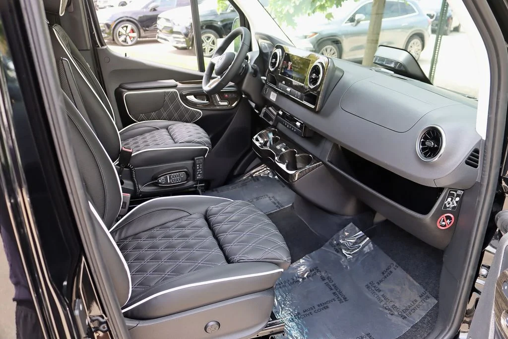 Used 2026 Black Mercedes-Benz  image 30