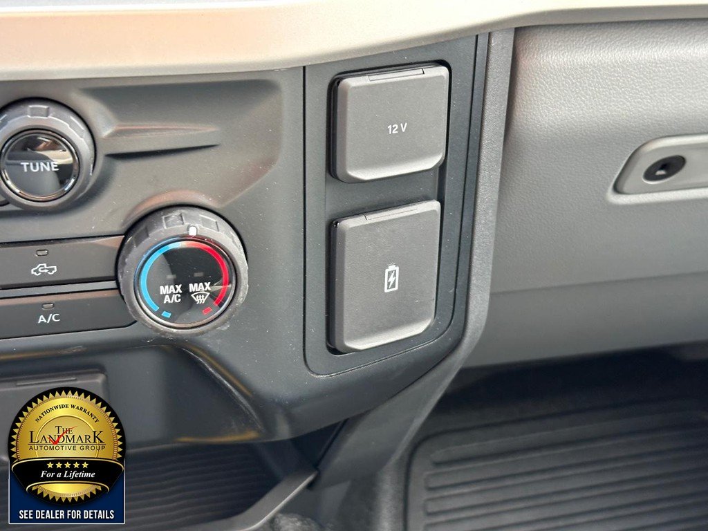 Used 2023 Oxford White Ford XL 4WD Reg Cab 169" WB 84" CA image 16