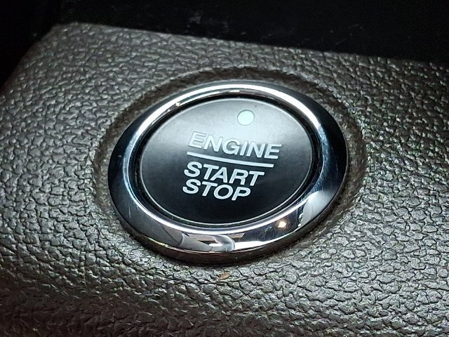 Used 2020 White Ford King Ranch image 30