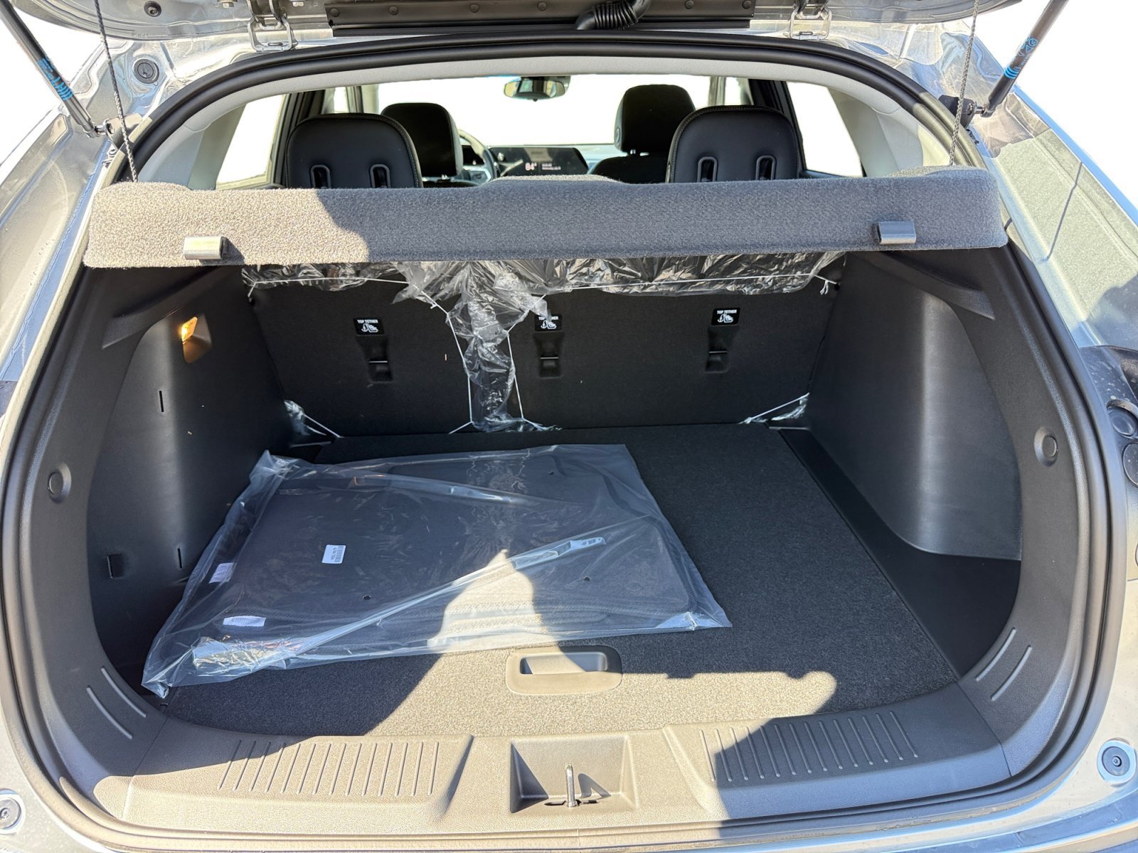 New 2026 Sterling Gray Metallic Chevrolet LT image 17