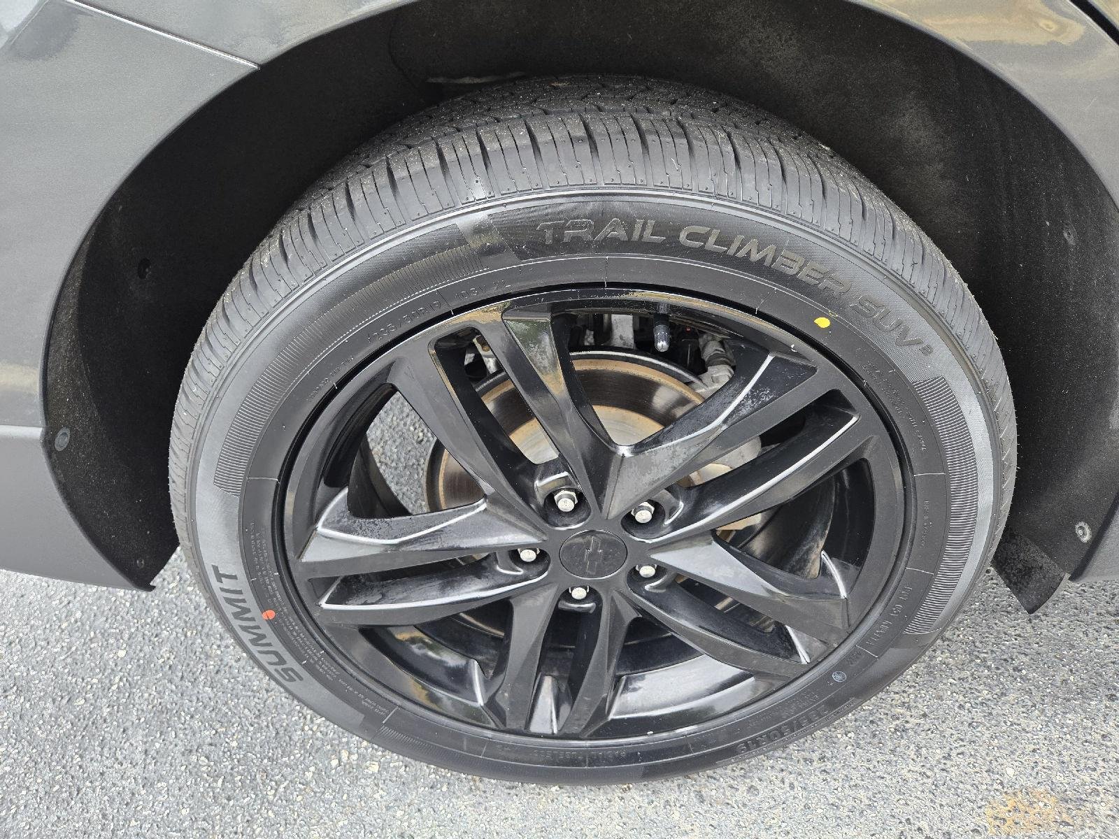 Used 2019 Nightfall Gray Metallic Chevrolet Premier image 13