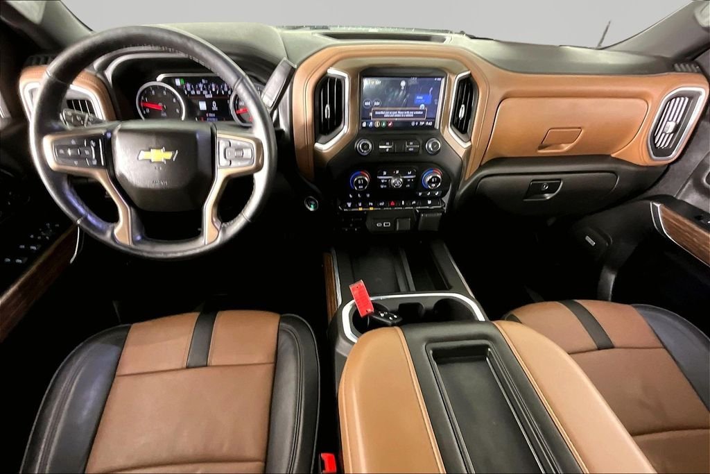 Used 2021 White Chevrolet High Country image 8