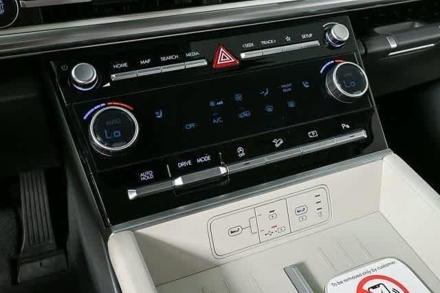 New 2026 Phantom Black Hyundai SEL FWD image 37