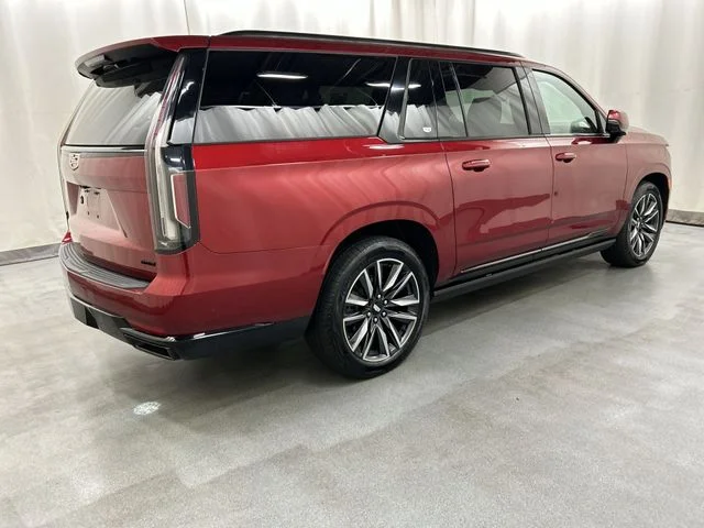 Used 2021 Red Cadillac Sport image 4