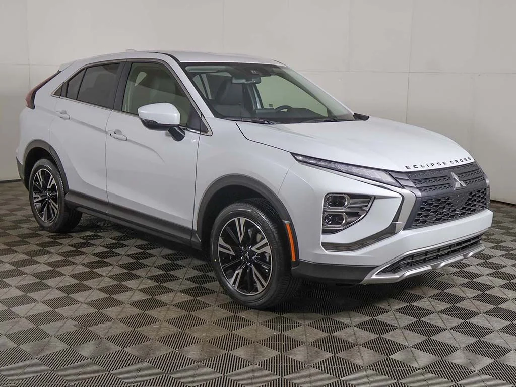 New 2026 White Mitsubishi SE image 49