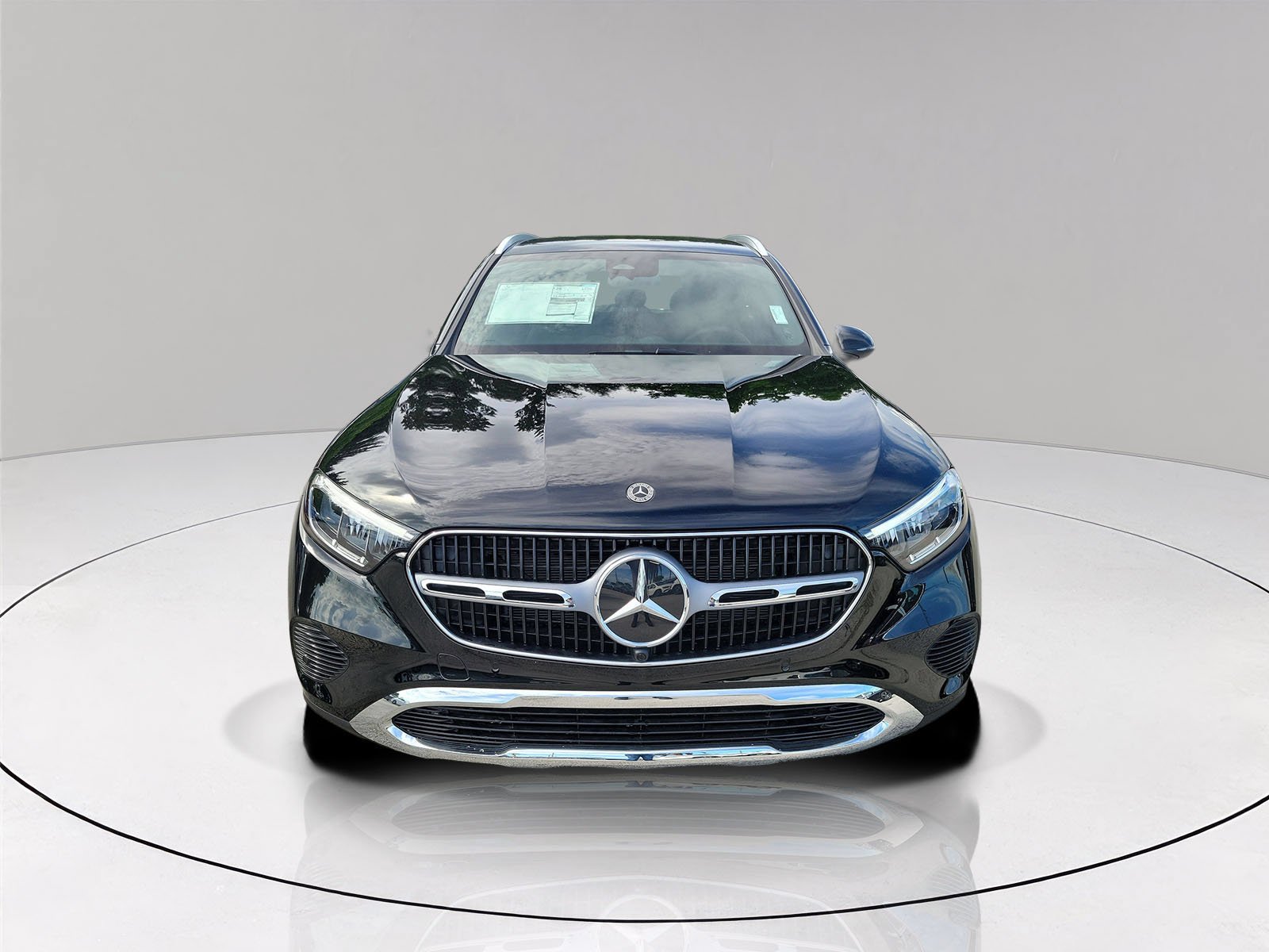 New 2026 Black Mercedes-Benz GLC 300 image 2