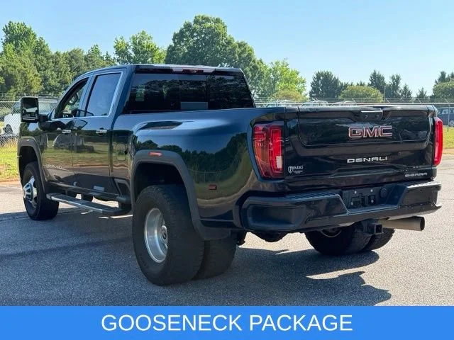 Used 2022 Onyx Black GMC Denali DRW image 7